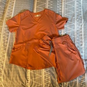 Wonderwink Renew scrubs size L